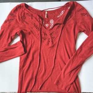 FREE PEOPLE longsleeve.